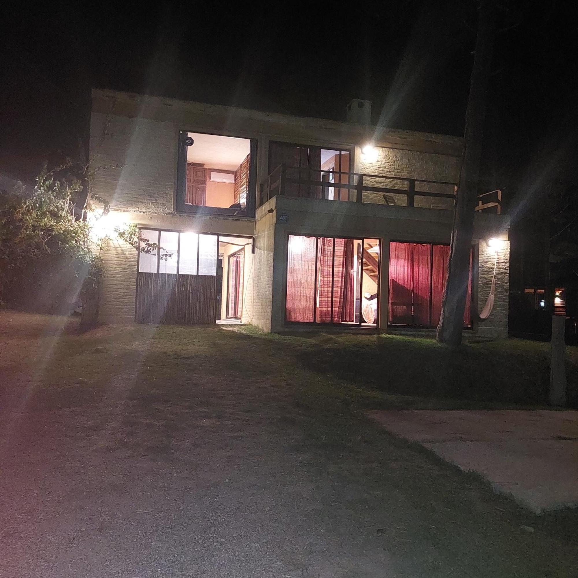 Вилла Casa Amarilla Con Jacuzzi Пунта-дель-Дьябло Экстерьер фото